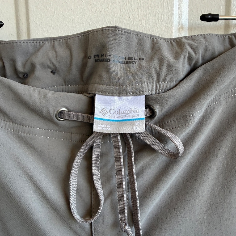 Columbia | Anytime‎ Outdoor Capri Pants | Women’s Size 14 | Gray - Picture 5 of 11